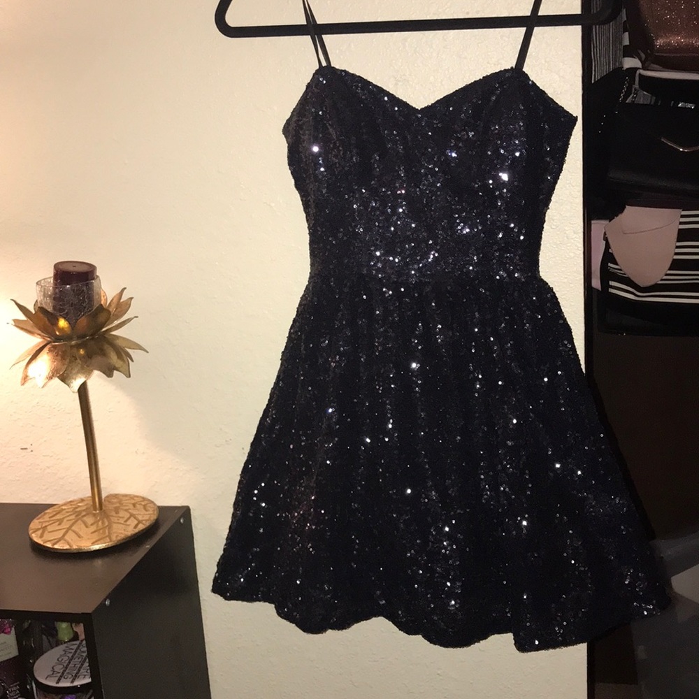 Gorgeous sequin cocktail dress